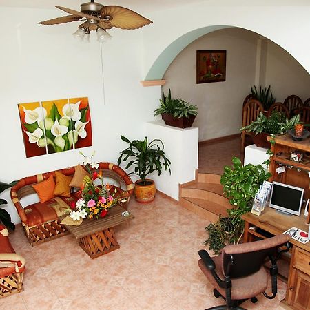 Hostal Casa Blanca Comala Eksteriør billede