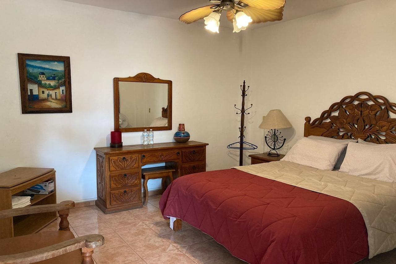 Hostal Casa Blanca Comala Eksteriør billede